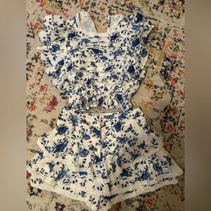 I am selling the cutest skort set!